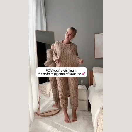 50% RABATT NUR HEUTE | PlushLounge™ - Kuschel-Set