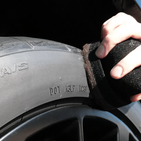 1+1 GRATIS HEUTE  TireShine™ - Reifenglanz-Pflege
