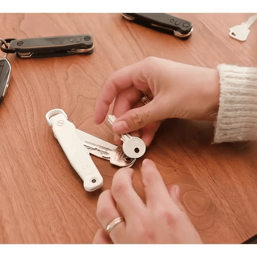 50% RABATT NUR HEUTE  KeyFind™ - Ortbarer Schlüssel-Organizer